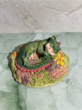 Vintage Enchanted Lands Dream Dragons Dream Baby Dragon Figurine Rare Find!
